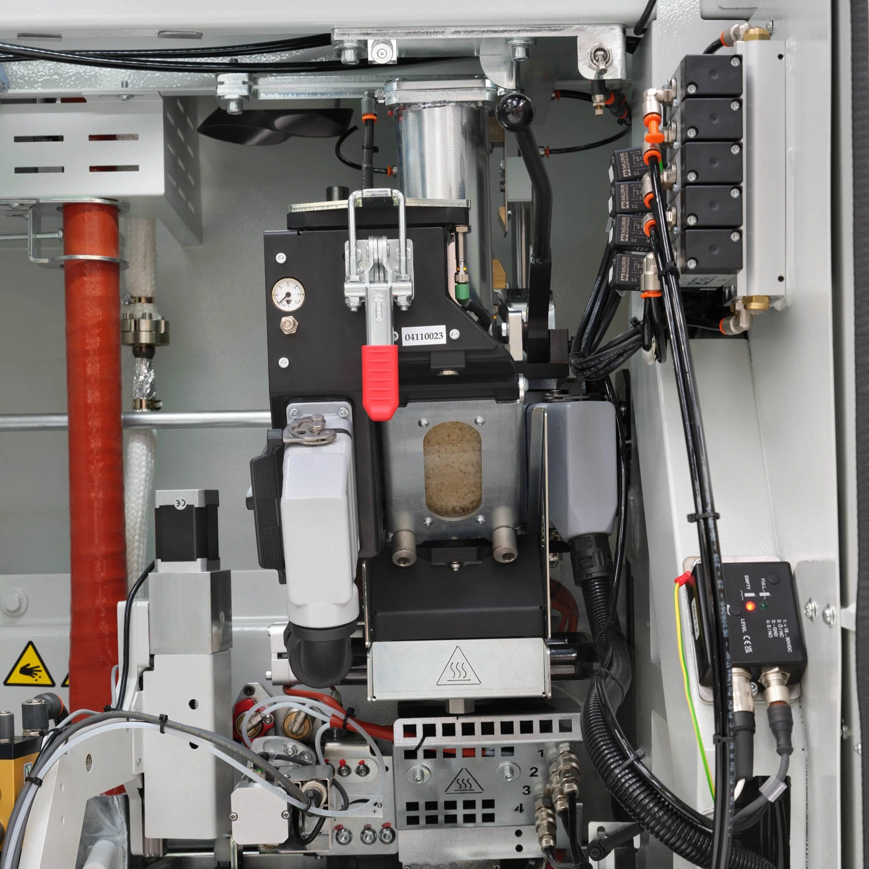 ;EVA-PUR: Hybridná vaňa na lepidlo poskytuje flexibilné riešenie na splnenie rôznych požiadaviek zákazníkov.